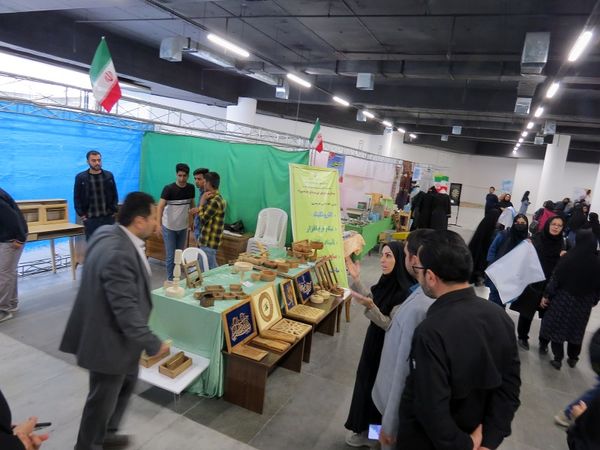 برپایی نمایشگاه هفته مشاغل در شهرستان بجنورد