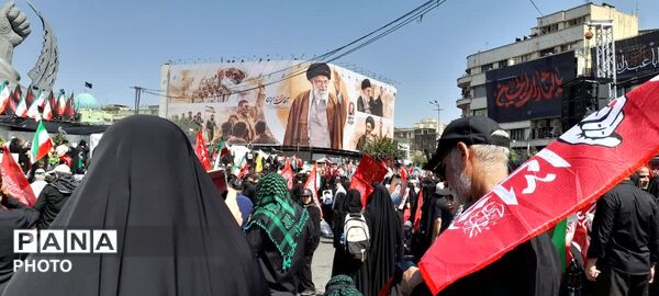 آخرین بدرقه رهبر شهید انقلاب در تهران