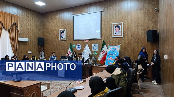 سومین همایش خبرنگاری پانا دانش‌آموزان متوسطه اول و دوم در نیشابور