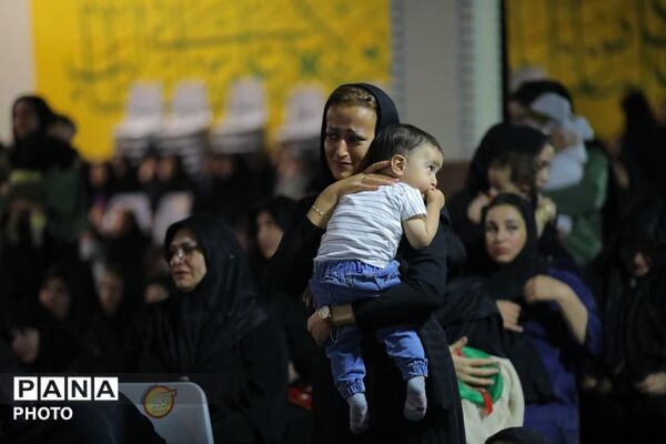 همایش شیرخوارگان حسینی با حضور پرشور مادران 