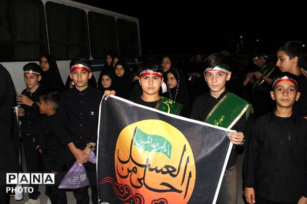 لبیک نوجوانان نظرآباد به ندای کربلا در آیین «احلی من العسل»