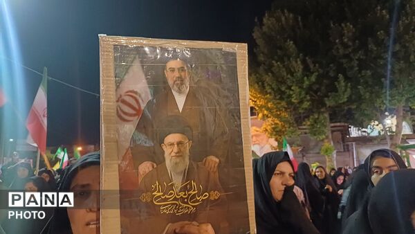 حضور پرصلابت مردم کوهدشت در اجتماع شبانه جلوه‌ای از همبستگی و بصیرت