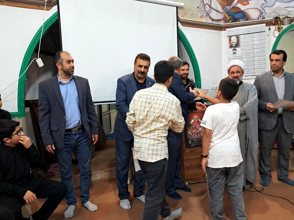 محفل انس با قرآن کریم در زورخانه باب‌الحوائج قائمشهر