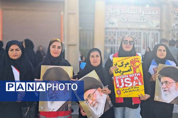 حضور پرشور دانش‌آموزان و فرهنگیان در راهپیمایی روز دانش‌ آموز در باشت 