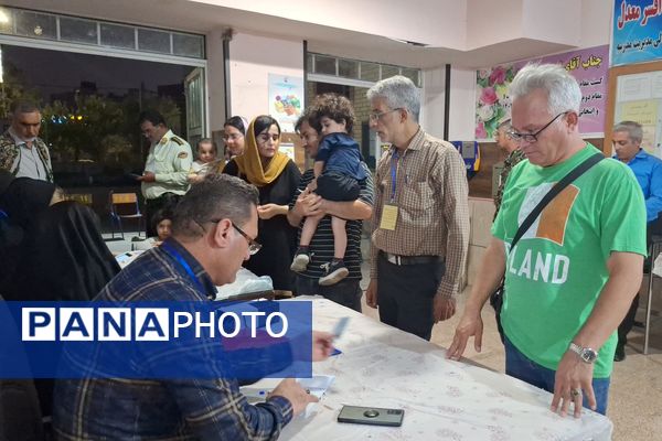 تجدید میثاق مردم شیراز به آرمان‌های انقلاب 