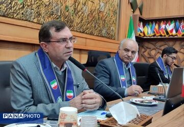 روز اول نشست هم‌اندیشی مسئولین سازمان دانش‌آموزی استان فارس