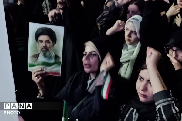طنین دوباره شعارهای انقلابی در قلب ورامین