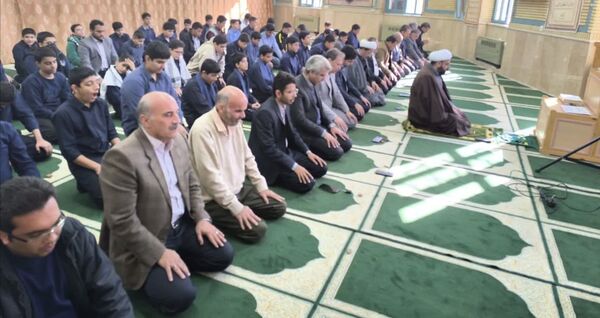 محفل انس با قرآن در دبیرستان سما 