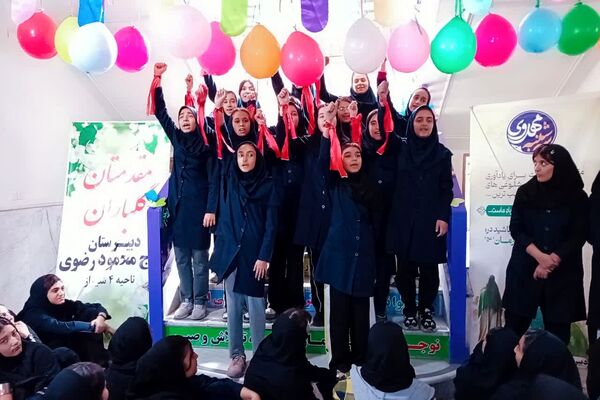 جشن نیمه شعبان در دبیرستان حاج محمود رضوی ناحیه ۴ شیراز