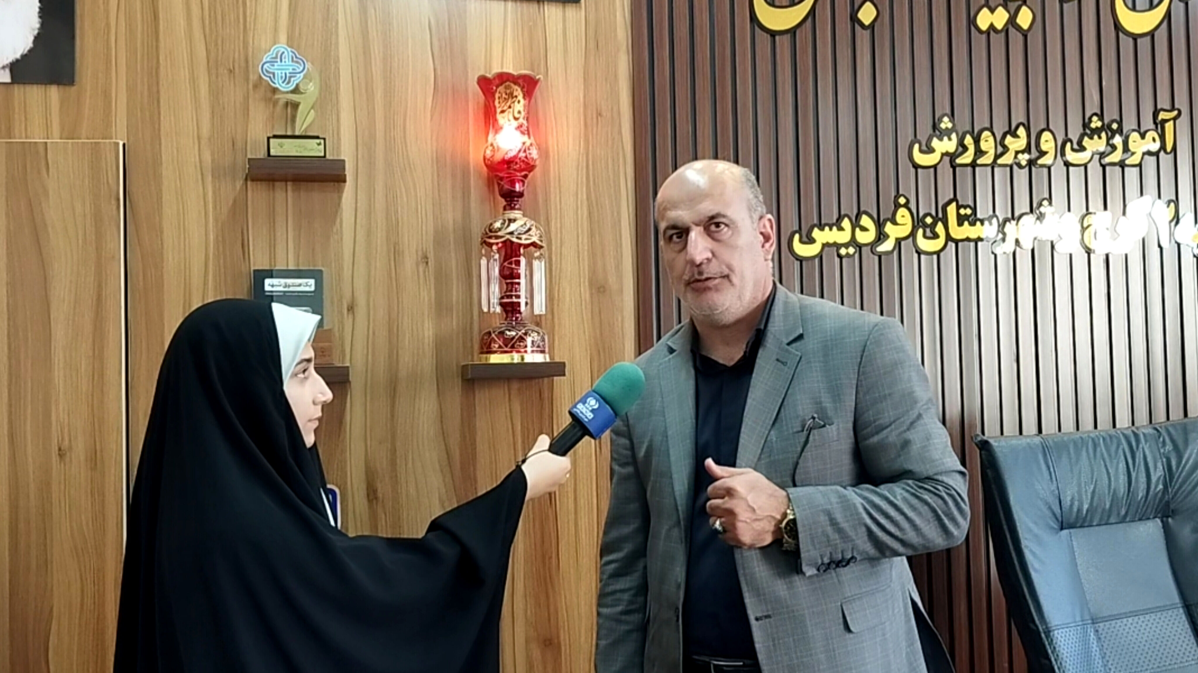 مدیران و دانش آموزان مدارس در راه اندازی پویش «سهم من شوق تحصیل تو» نقش مهمی دارند