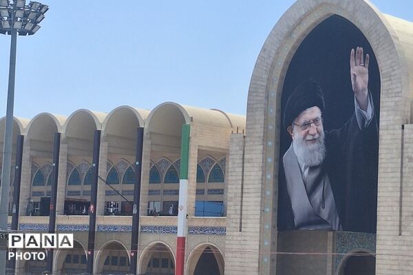 شهر در سوگ؛ قلب‌های تپنده در بدرقه ابدی «رهبر شهید»