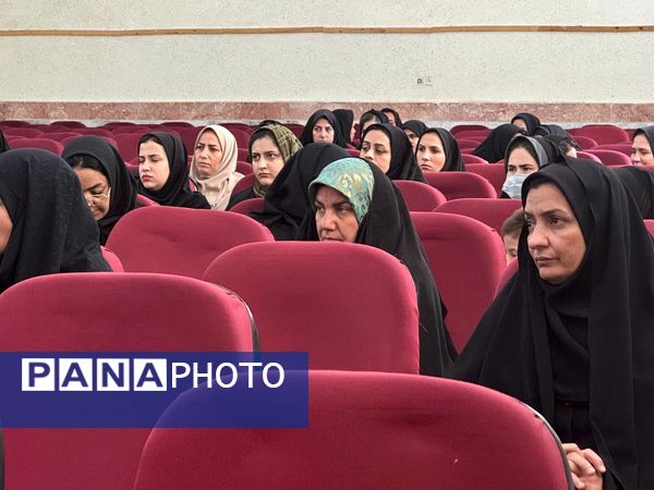 کارگاه توانمندسازی موسسان کودکستان‌های فاروج