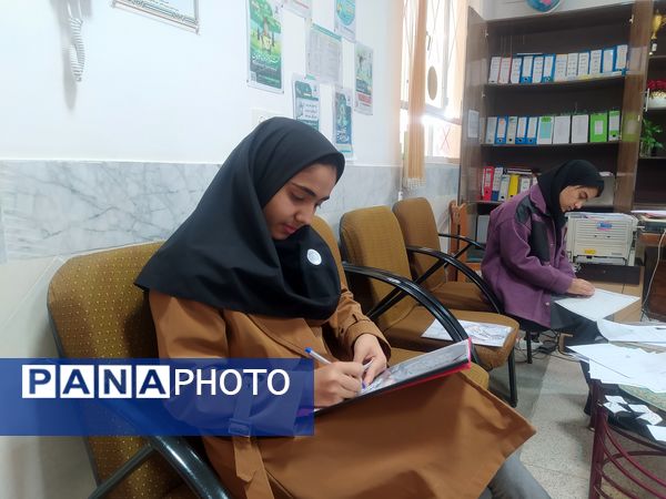 اجرای طرح مدادم در دبیرستان دخترانه امید 