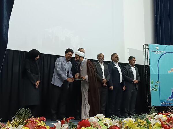 آیین اختتامیه سیزدهمین دوره جشنواره دانش‌آموزی نوجوان سالم