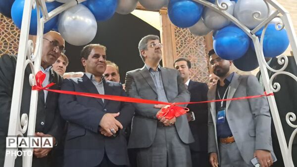 از ریشه تا رویش با حضور مسئولان استان یزد