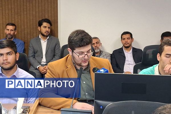 جلسه هم‌اندیشی تشکل‌های دانش‌آموزی استان فارس 