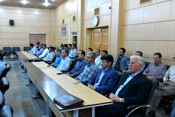 جلسه توجیهی انتخابات ریاست جمهوری در شهرستان اسلام آباد غرب