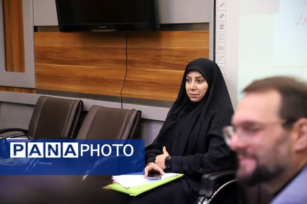  هفتمین جلسه کارشناس مسئولان و کارشناسان قرآن، عترت و نماز مناطق ۱۹گانه شهر تهران