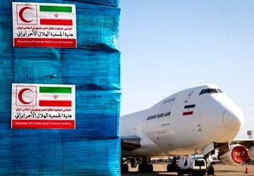 دبیرکل و معاون امور بین‌الملل هلال‌احمر در راس تیم امدادی عازم بیروت شدند