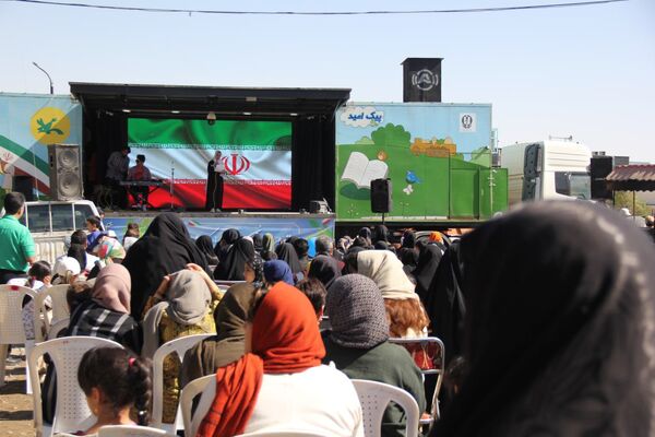 قصه‌گویی خنده‌ها و رؤیاها در دیار طلای سرخ 