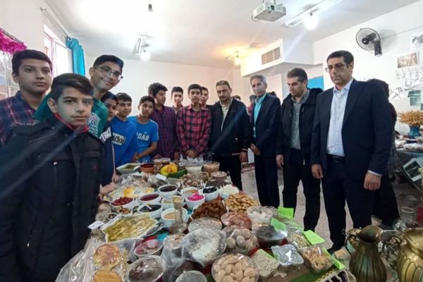 جشنواره آداب و رسوم و غذاهای سنتی شهرستان‌های فارس