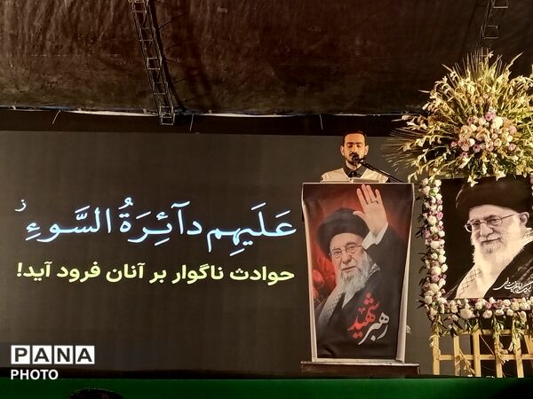مردم گرگان همچنان در میدان های شهر 