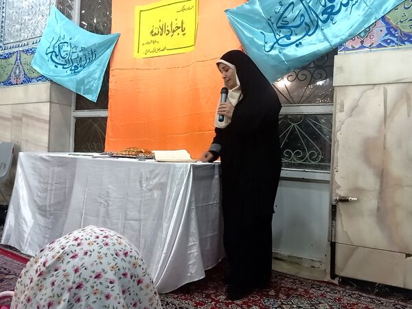 اجرای برنامه هایی زیبا و شاد برای کودکان در شهرستان کاشمر 