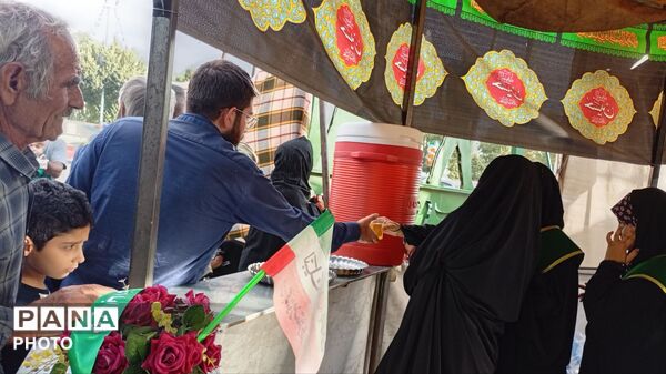 موکب دانش آموزی ،جلوه ای از عشق حسینی
