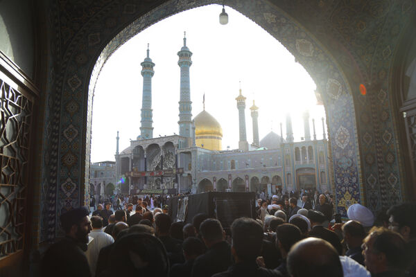 تشییع همسر آیت الله شبیری زنجانی در قم