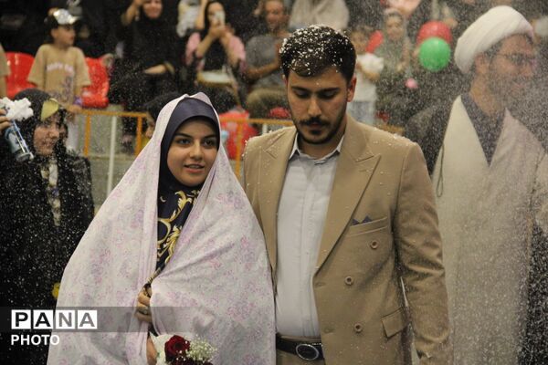 جشن بزرگ ازدواج دانشجویی در همدان