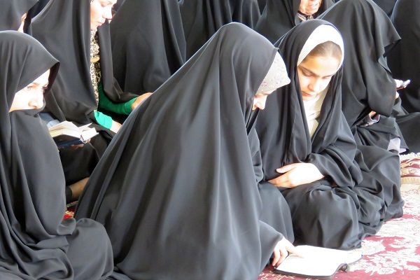 مراسم قرائت دعای عرفه در شهر درق 