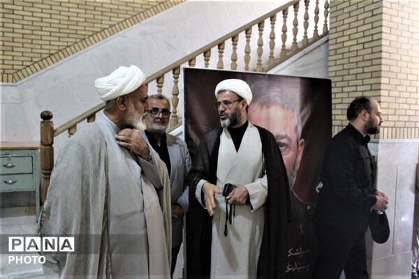 گلباران مزار شهدای حماسه آزادسازی خرمشهر در قم