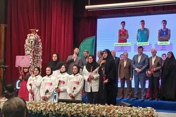 آیین بدرقه کاروان ورزشی دانش‌آموزی مسابقات جهانی صربستان به میزبانی آموزش‌و‌پرورش ناحیه دو شهرری 