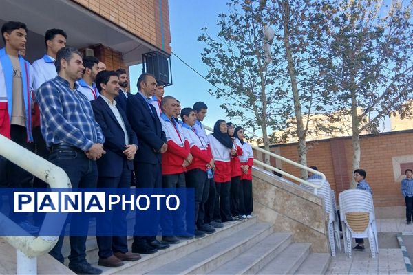 مراسم پدافند غیرعامل در دبیرستان بشارت بهارستان‌دو 