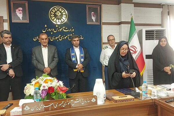 نشست فصلی و توان افزایی مأمورین و مسئولین سازمان دانش‌آموزی شهرستان‌های استان تهران 