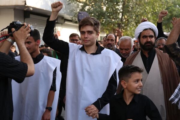 اعلام انزجار مردم قم از یاوه گویی‌های استکبار جهانی با راهپیمایی «عهد خون»