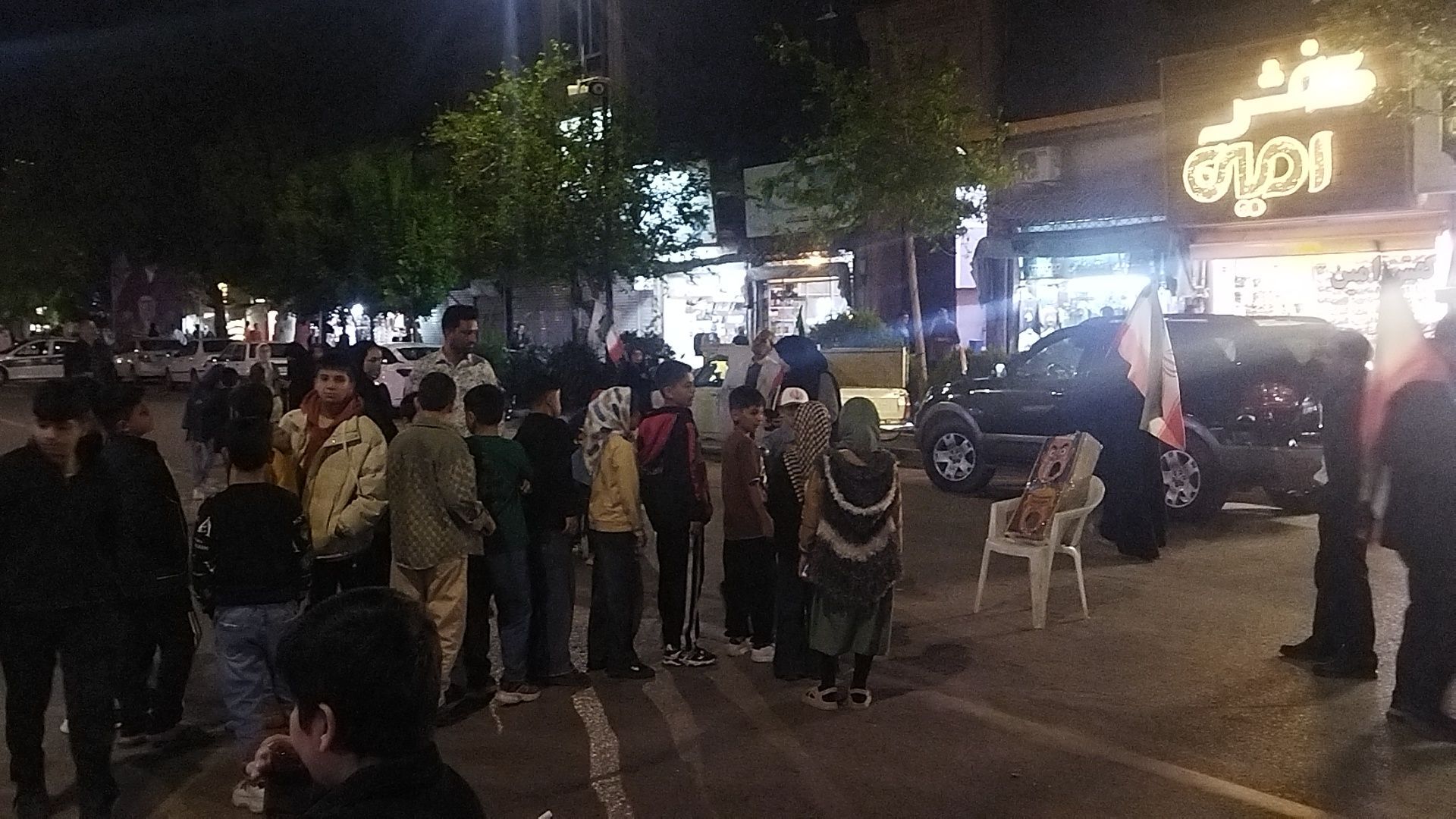 گذری بر احوالات کودکان نیشابوری در پنجاه و هشتمین شب از اجتماعات مردمی 