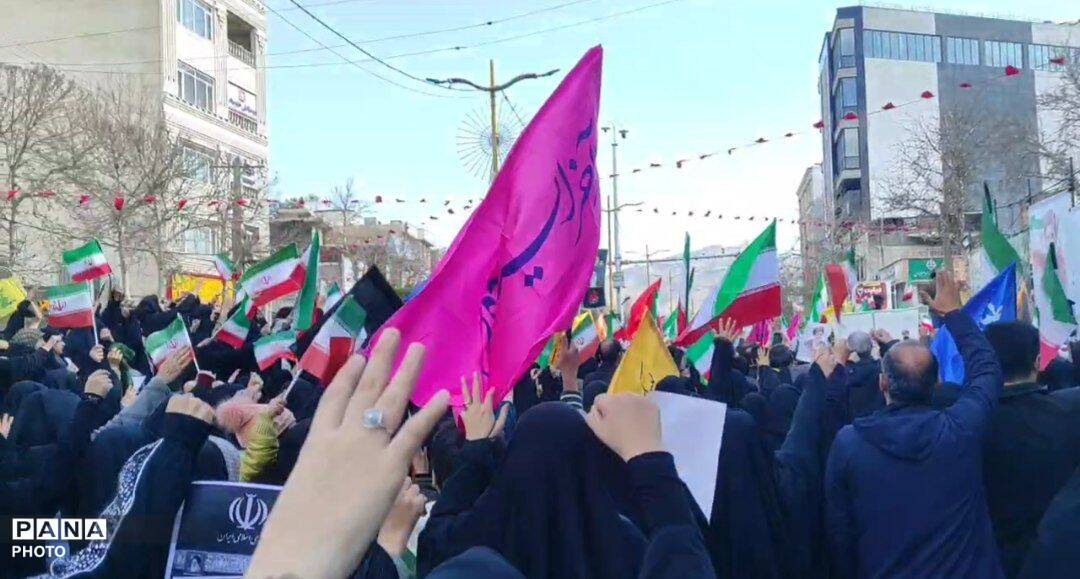 آیین بیعت حماسی مردم خرم‌آباد باسومین رهبر انقلاب اسلامی 