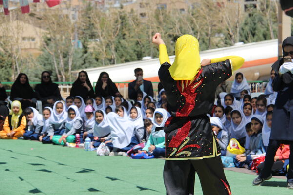 المپیاد ورزشی در دبستان غیرانتفاعی امام صادق(ع) شهرکرد