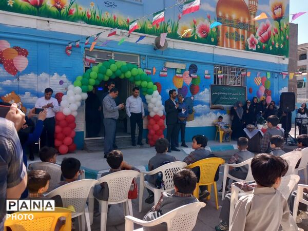 جشن شکوفه ها در دبستان دکتر شهریاری ناحیه ۶
