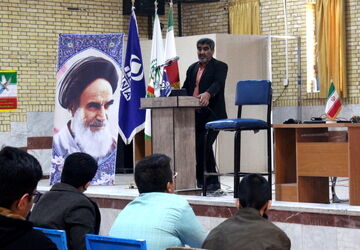 دوره مقدماتی خبرنگاری پسران