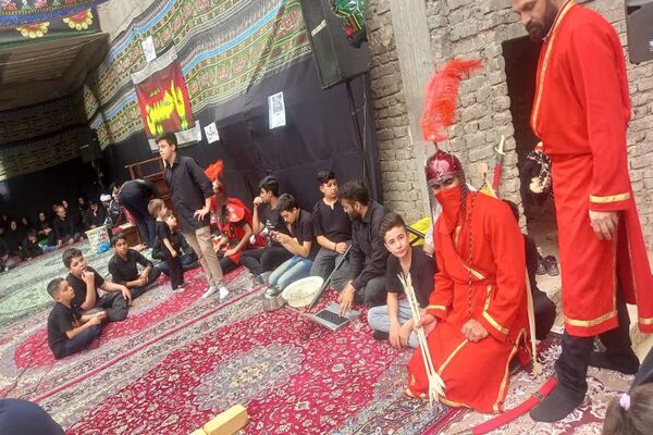 اجتماع بزرگ شیرخوارگان حسینی در شهرستان فاروج 