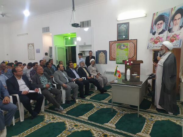 برگزاری کلاس سیری در نهج البلاغه در دبیرستان نمونه دانش کاشمر