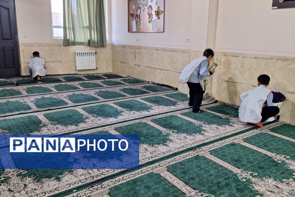 دانش‌آموزان دبستان معارف 6 با پاکسازی مدرسه به پویش چله خدمت پیوستند
