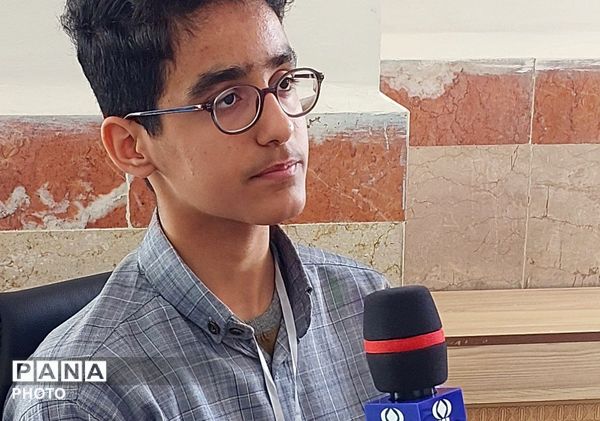 تقدیر از همیاران مشاور مدرسه هیات امنایی شهید میرحبیبی  ناحیه 4 کرج