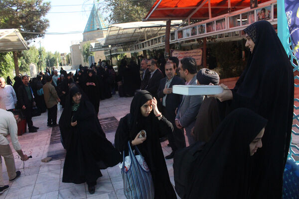 اعزام نخستین گروه از دختران دانش‌آموز ناحیه یک قم به اردوی راهیان نور