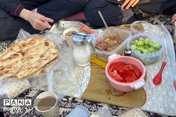 صبحانه‌ی سالم، آغاز روزی پرانرژی برای دانش‌آموزان دبیرستان دخترانه بعثت ۲ 