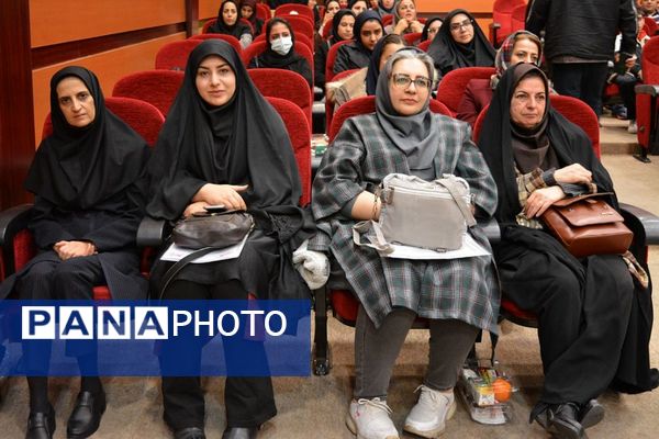 مراسم تقدیر از پژوهشگران برتر در بهارستان‌۲