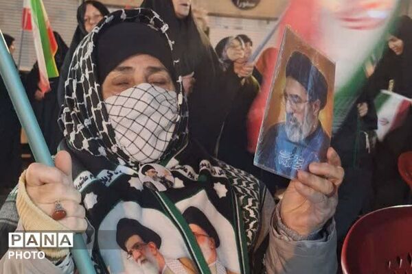 ایستادگی مردم فیروزکوه همچنان ادامه دارد