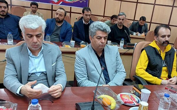 نشست صمیمی فرماندار شهریار با اصحاب رسانه و فعالان فضای مجازی